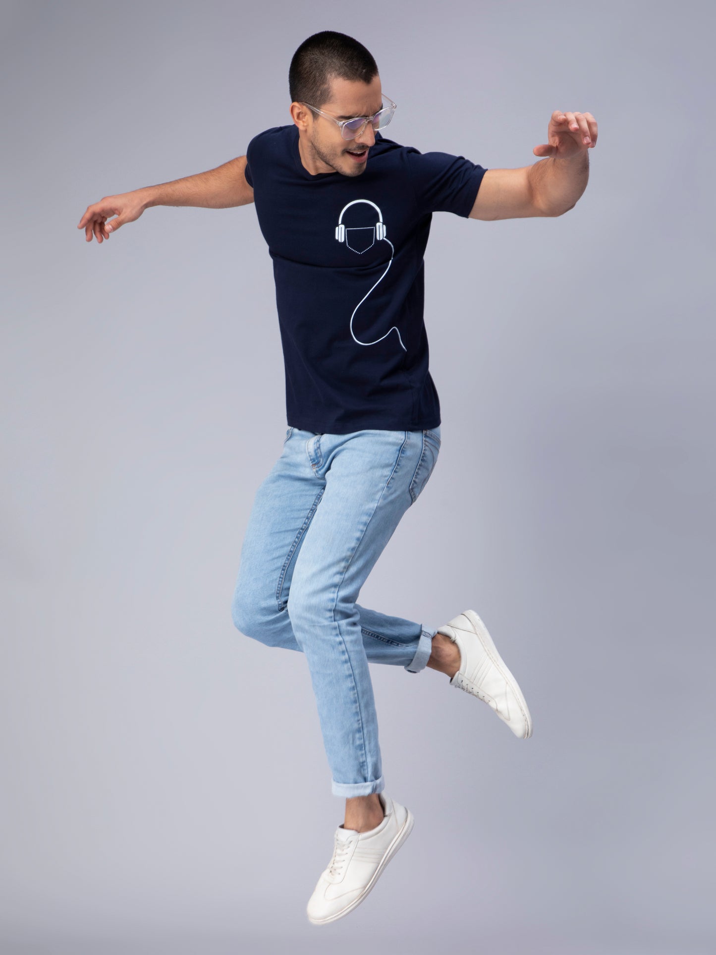 Headphones Gender-less Tee